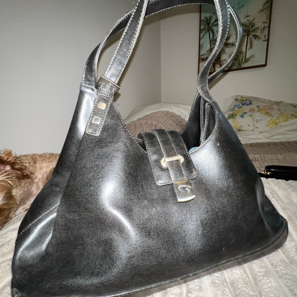 GUESS LEATHER PURSE